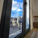 S A L -